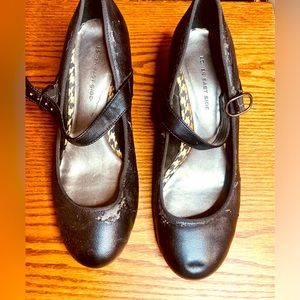 Black Mary Janes size 9W